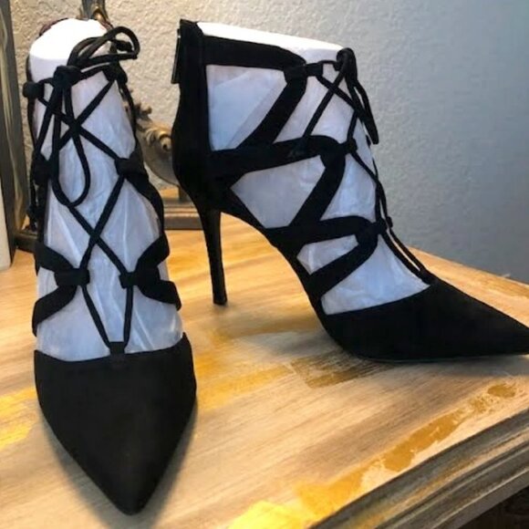 New BCBGeneration Black Suede Caged Lace-up Gladiator Booties Stiletto Heels 10 - Picture 2 of 6